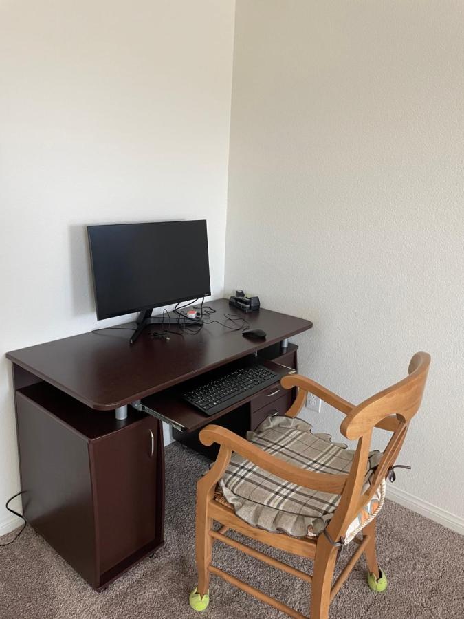 Spacious House, 5 Bedrooms, Sleeps 12, Near Las Vegas Strip And Airport Exterior photo