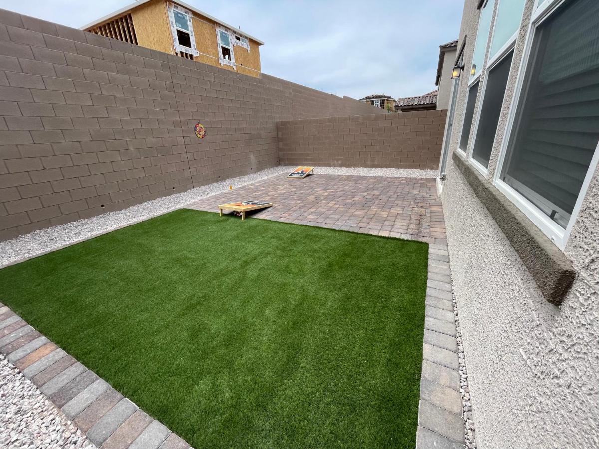 Spacious House, 5 Bedrooms, Sleeps 12, Near Las Vegas Strip And Airport Exterior photo